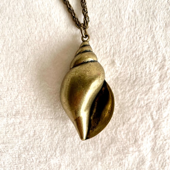 Brass Chain Necklace/w Brass Shell Pendant - Picture 2 of 16